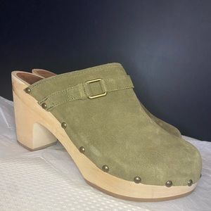 Gap green heeled clogs